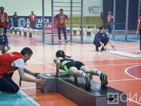 Чемпионы Олимпийских игр пришли поддержать участников гонки ГТО фестиваля «Муус Устар»