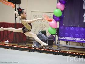 Чемпионка мира Лала Крамаренко выступила на вечере художественной гимнастики в Якутии