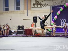 Чемпионка мира Лала Крамаренко выступила на вечере художественной гимнастики в Якутии