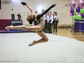 Чемпионка мира Лала Крамаренко выступила на вечере художественной гимнастики в Якутии