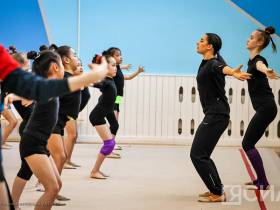 Именитые гимнастки Лала Крамаренко и Ксения Дудкина провели мастер-класс для юных якутян