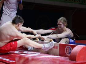 Девять якутских мас-рестлеров вышли в финал чемпионата России