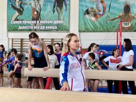 Гимнасты Никита и Дарья Нагорные провели мастер-класс для юных атлетов Якутска