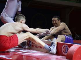 По итогам первого дня якутские мас-рестлеры завоевали 18 медалей чемпионата России