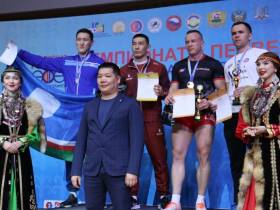На счету якутян пять золотых медалей второго дня чемпионата России по мас-рестлингу