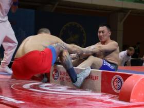 На счету якутян пять золотых медалей второго дня чемпионата России по мас-рестлингу