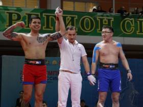 На счету якутян пять золотых медалей второго дня чемпионата России по мас-рестлингу