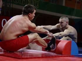 На первенстве России юные мас-рестлеры Якутии завоевали шесть золотых медалей