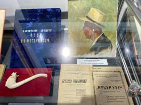 В Якутске открылась выставка к 115-летию народного артиста Василия Местникова