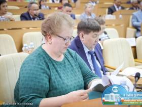 Вопросы патриотизма, культуры, семьи и образования обсудили в парламенте Якутии