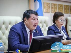 Вопросы патриотизма, культуры, семьи и образования обсудили в парламенте Якутии