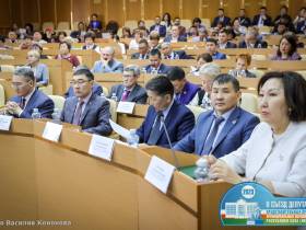 Вопросы патриотизма, культуры, семьи и образования обсудили в парламенте Якутии