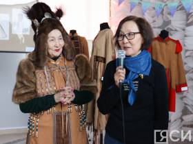 На фестивале «САТА-2023» в Нюрбе открылась выставка театральных эскизов и костюмов