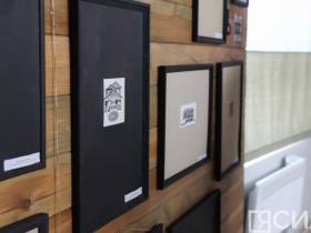 На фестивале «САТА-2023» в Нюрбе открылась выставка театральных эскизов и костюмов