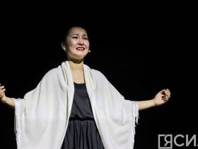 Трагедии и иммерсия. Итоги второго дня фестиваля «САТА-2023» в Нюрбе