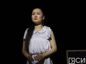 Трагедии и иммерсия. Итоги второго дня фестиваля «САТА-2023» в Нюрбе