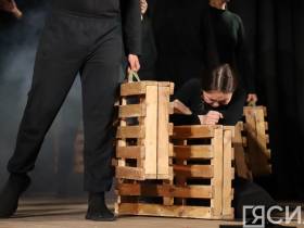 Трагедии и иммерсия. Итоги второго дня фестиваля «САТА-2023» в Нюрбе