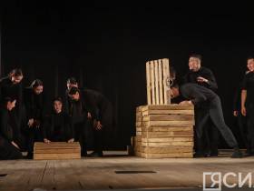 Трагедии и иммерсия. Итоги второго дня фестиваля «САТА-2023» в Нюрбе