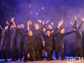 Трагедии и иммерсия. Итоги второго дня фестиваля «САТА-2023» в Нюрбе