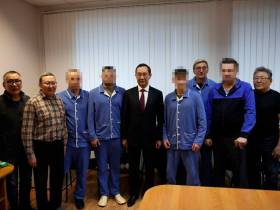 Айсен Николаев навестил якутян-военнослужащих в госпитале Тихоокеанского флота