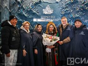 В «Царстве вечной мерзлоты» открыли ледовую композицию с серебряными украшениями