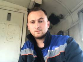 В России впервые отмечается День машиниста: сотрудники ЖДЯ о трудностях профессии