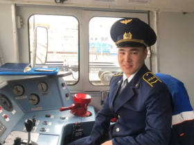 В России впервые отмечается День машиниста: сотрудники ЖДЯ о трудностях профессии