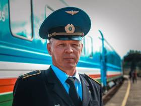 В России впервые отмечается День машиниста: сотрудники ЖДЯ о трудностях профессии