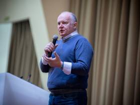 В Москве состоялась пленарная сессия «Образование — ценности нашего будущего»