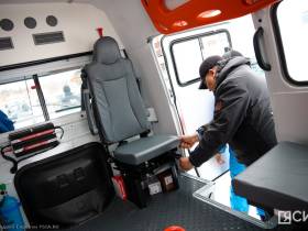 Больницы Якутии получили новые автомобили