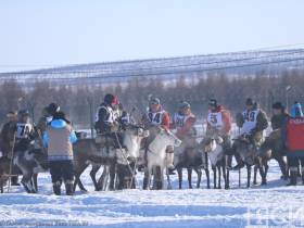 Фото и видео: праздник спорта оленеводов в Эвено-Бытантайском районе Якутии