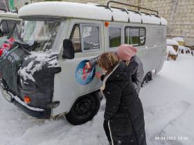 Народный фронт Якутии отправит два автомобиля УАЗ в зону СВО