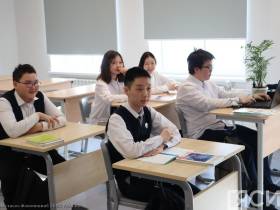 Якутских школьников начнут обучать профессиям веб-дизайнера и медбрата