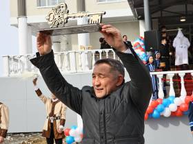 Новое здание Мюрюнской средней школы № 2 открылось в Усть-Алданском районе