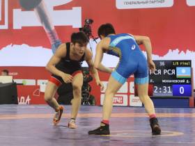 Якутяне Лев Павлов и Николай Захаров вышли в 1/4 финала первенства России по вольной борьбе