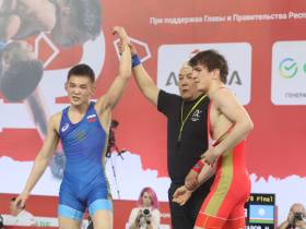 Якутяне Лев Павлов и Николай Захаров вышли в 1/4 финала первенства России по вольной борьбе