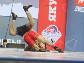 Якутский борец Данил Мохначевский завоевал право бороться за бронзовую медаль первенства России