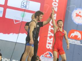 Якутский борец Данил Мохначевский завоевал право бороться за бронзовую медаль первенства России