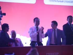 Лев Павлов завоевал для Якутии золотую медаль первенства России по вольной борьбе среди юниоров