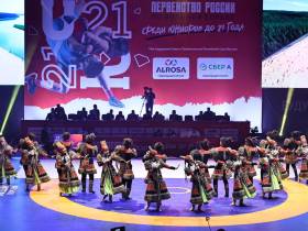 Торжественное открытие первенства России по вольной борьбе состоялось в Якутске