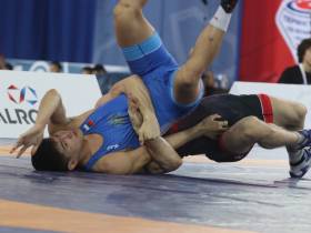 Два борца из Якутии вышли в полуфинал первенства России по вольной борьбе