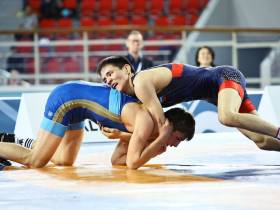 Два борца из Якутии вышли в полуфинал первенства России по вольной борьбе