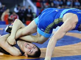 Два борца из Якутии вышли в полуфинал первенства России по вольной борьбе