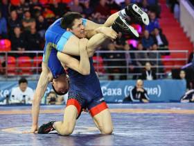 Два борца из Якутии вышли в полуфинал первенства России по вольной борьбе