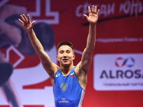 Якутский борец Владимир Бояновский завоевал бронзовую медаль первенства России