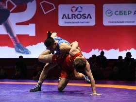 Якутский борец Владимир Бояновский завоевал бронзовую медаль первенства России