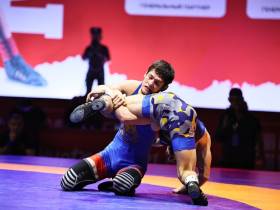 Борцы Юлиан Григорьев и Эдуард Попов уступили в схватках за третьи места первенства России