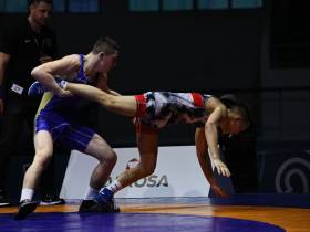 Борцы Юлиан Григорьев и Эдуард Попов уступили в схватках за третьи места первенства России