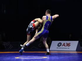 Борцы Юлиан Григорьев и Эдуард Попов уступили в схватках за третьи места первенства России