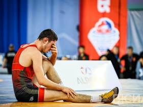 В Якутске определены медалисты по шести весовым категориям первенства России по вольной борьбе